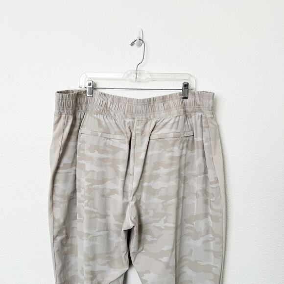 [Athleta] Brooklyn Camo Jogger Pants Abalone Tan Elastic Waist Loungewear - Picture 6 of 11